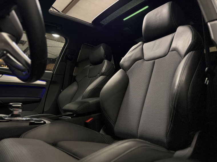Vehicle Image 50