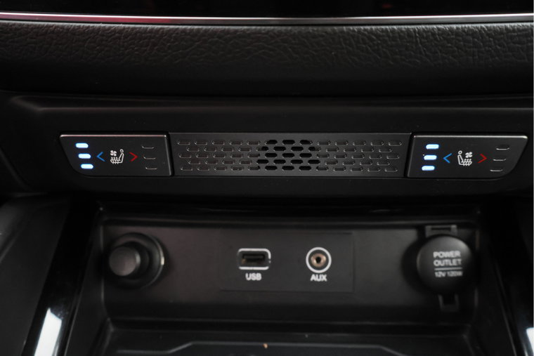 Vehicle Image 45