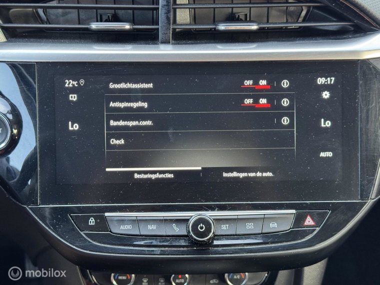 Vehicle Image 30