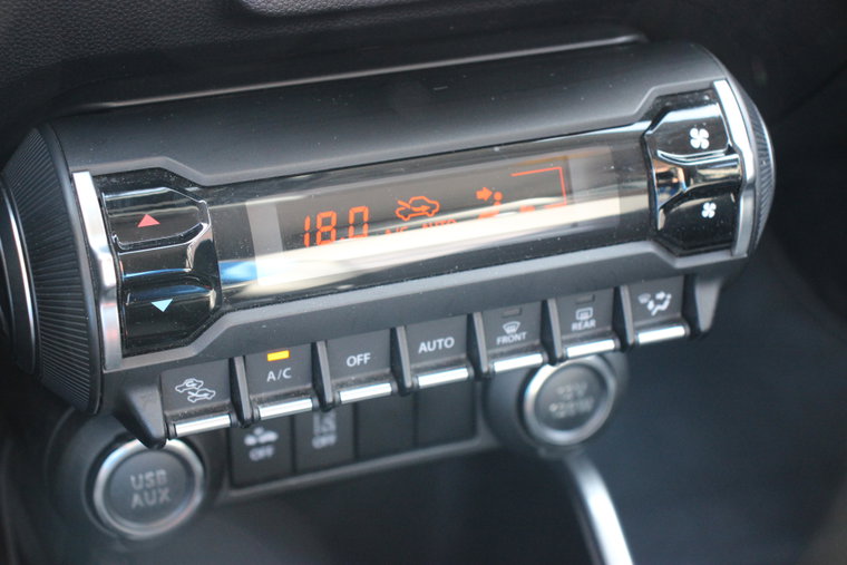 Vehicle Image 19
