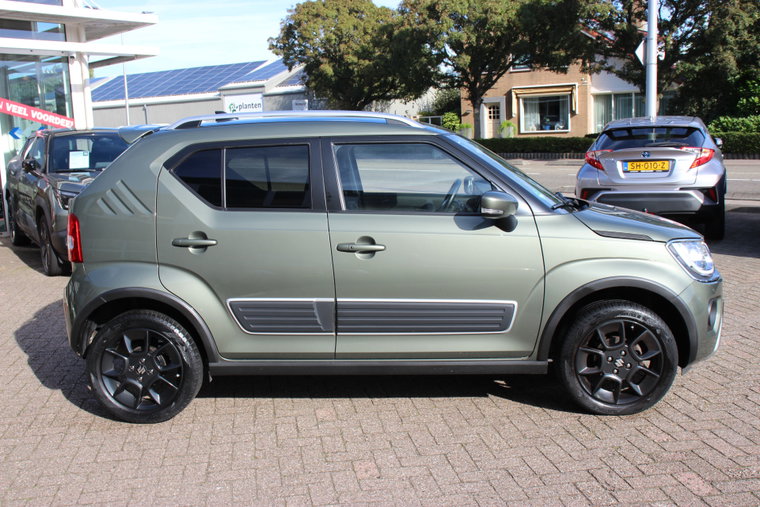 Vehicle Image 4