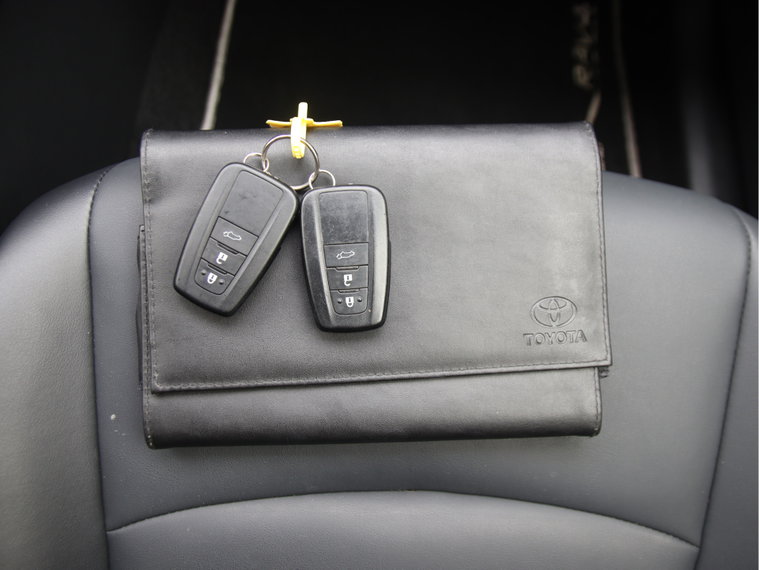 Vehicle Image 42