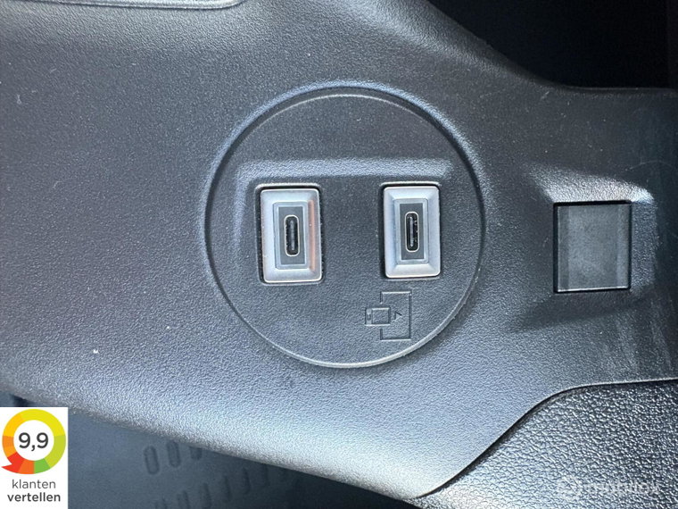 Vehicle Image 27