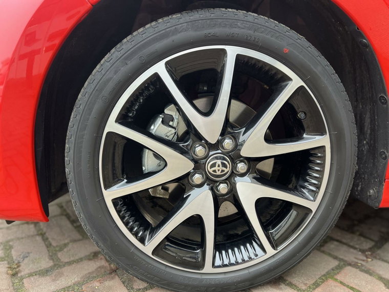 Vehicle Image 14
