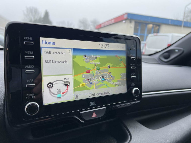 Vehicle Image 20