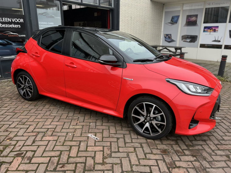 Vehicle Image 4
