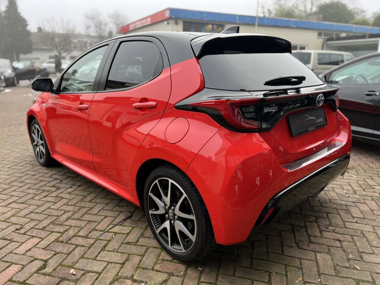 Vehicle Image 8