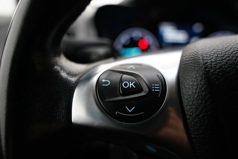 Vehicle Image 30