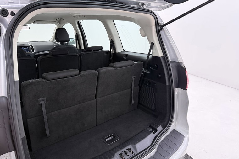 Vehicle Image 37