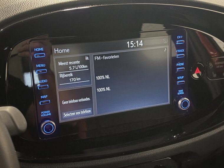Vehicle Image 12
