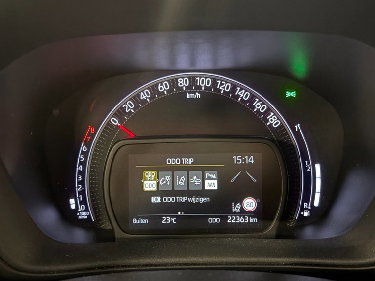 Vehicle Image 11