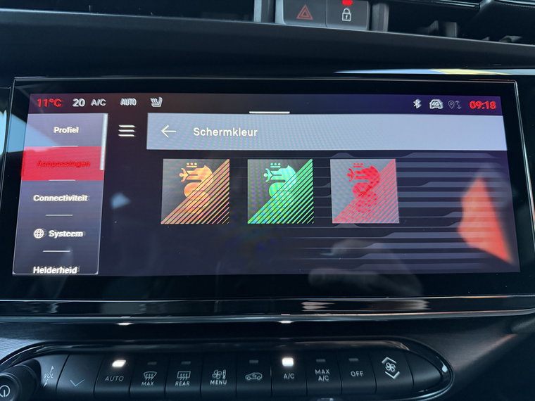 Vehicle Image 30