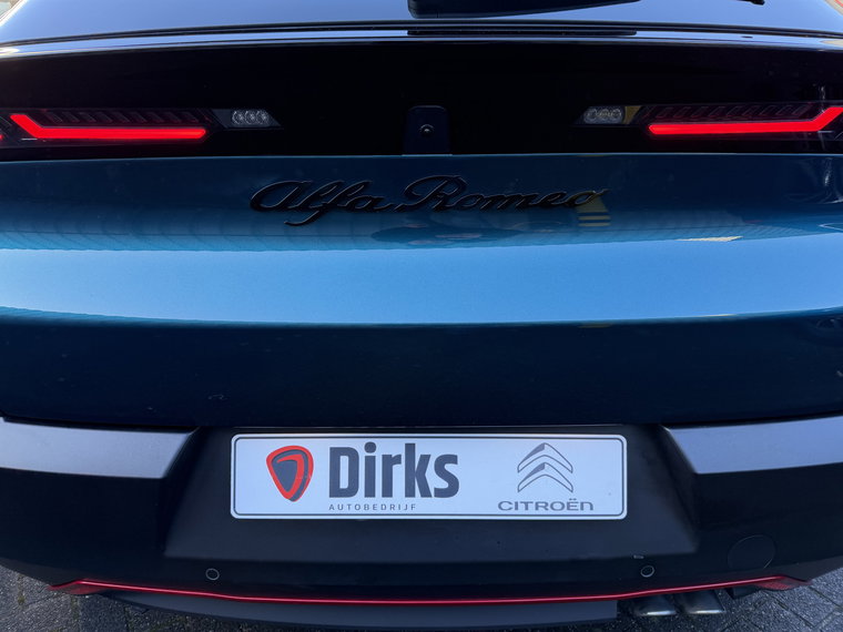 Vehicle Image 42
