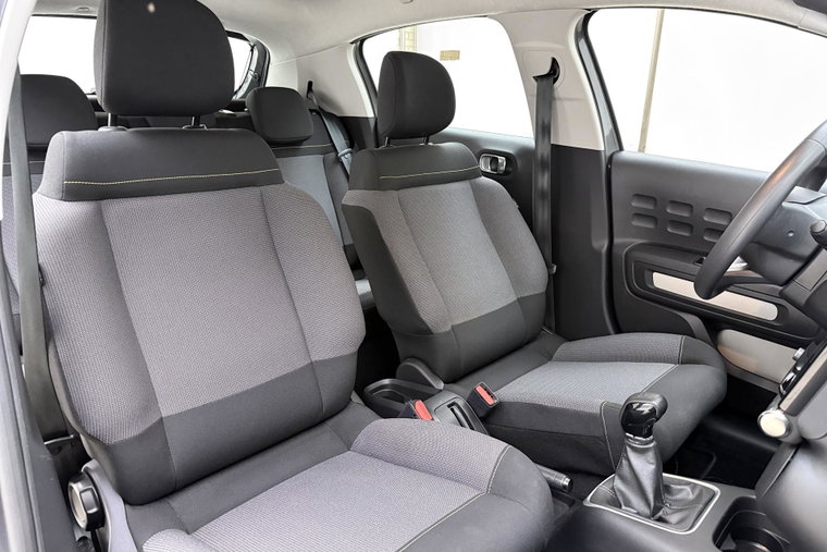 Vehicle Image 13