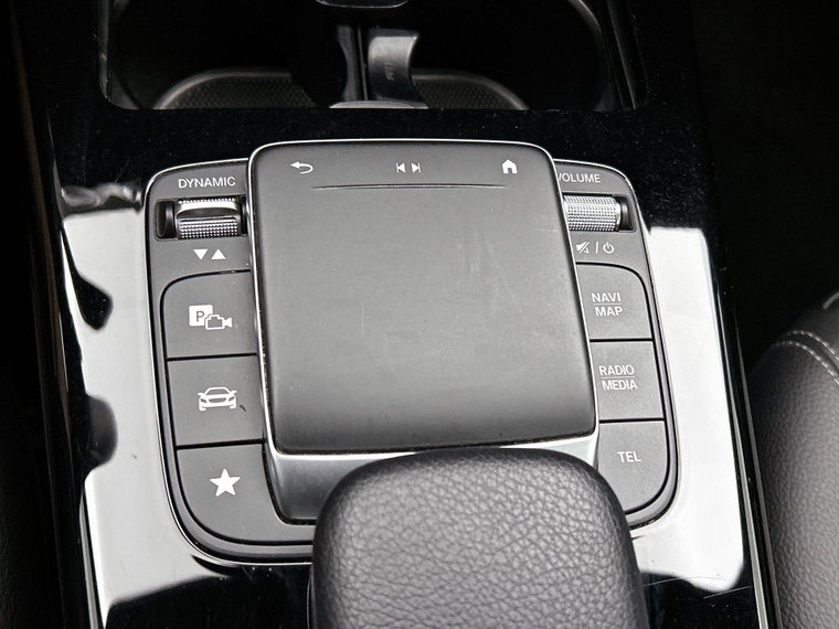 Vehicle Image 29