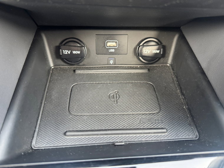 Vehicle Image 14