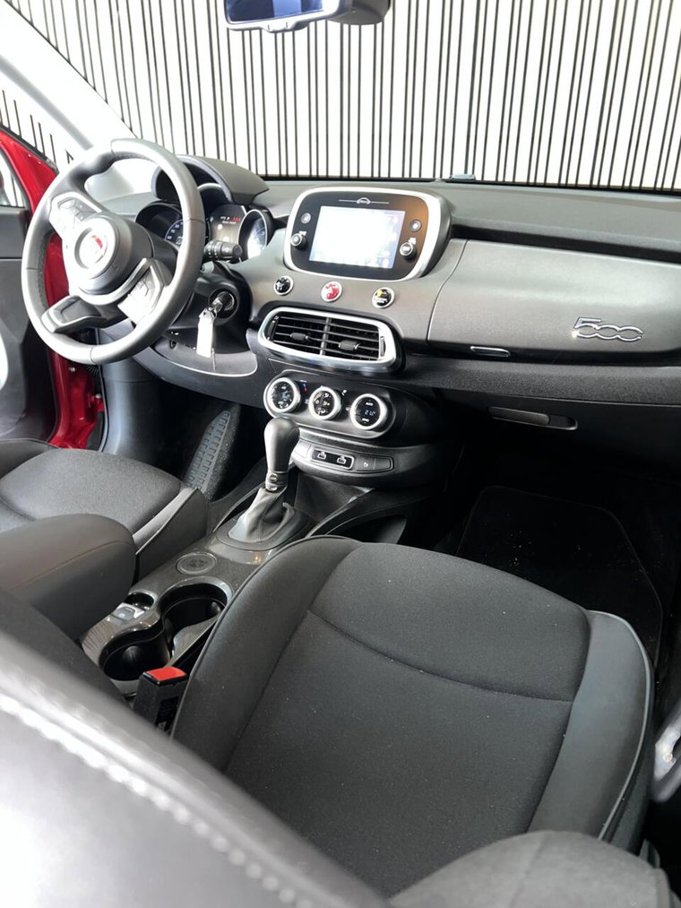 Vehicle Image 21
