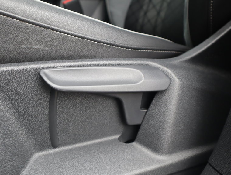 Vehicle Image 26