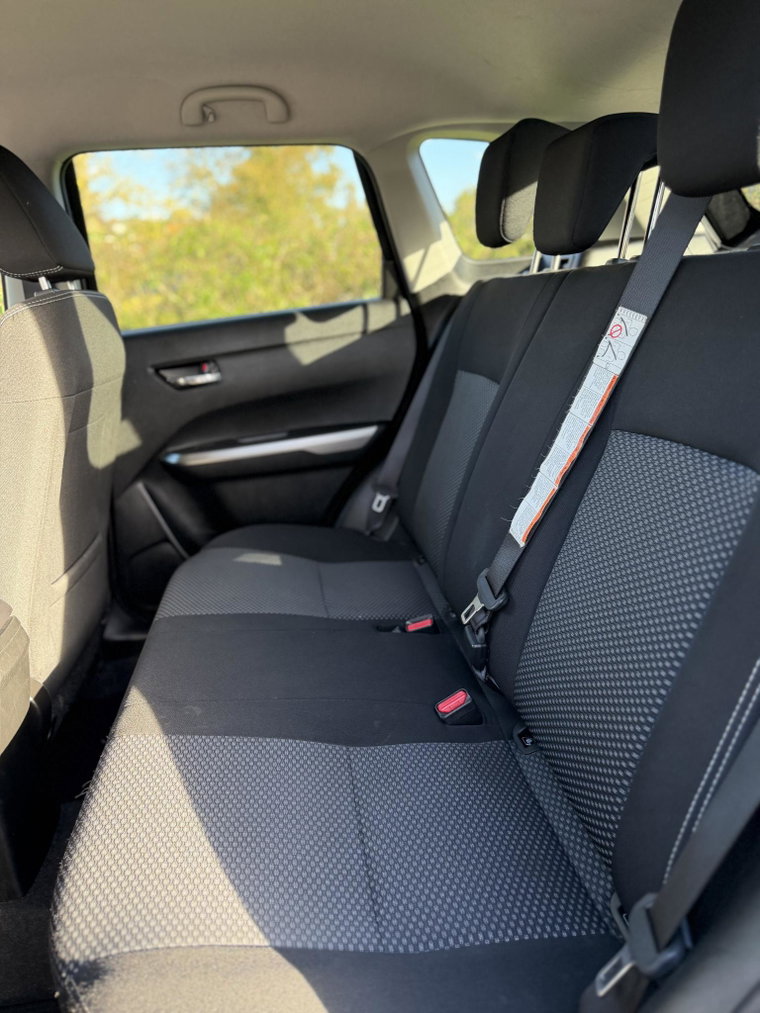Vehicle Image 13