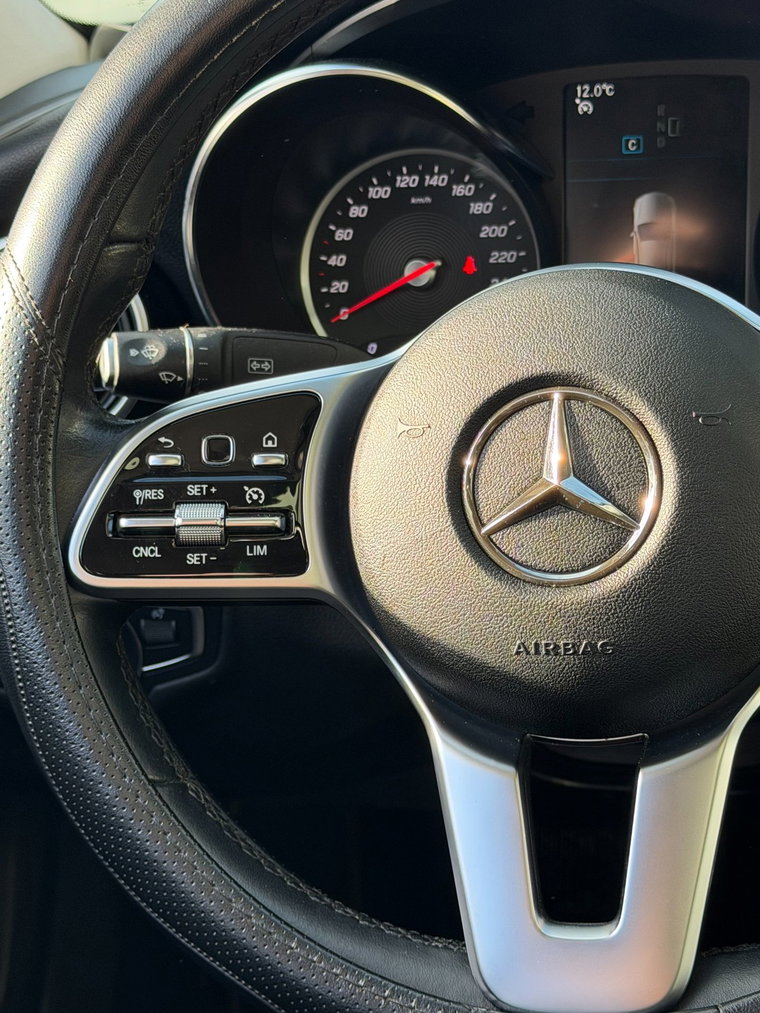 Vehicle Image 33