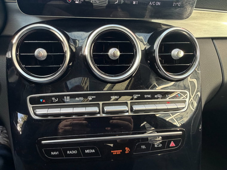Vehicle Image 38