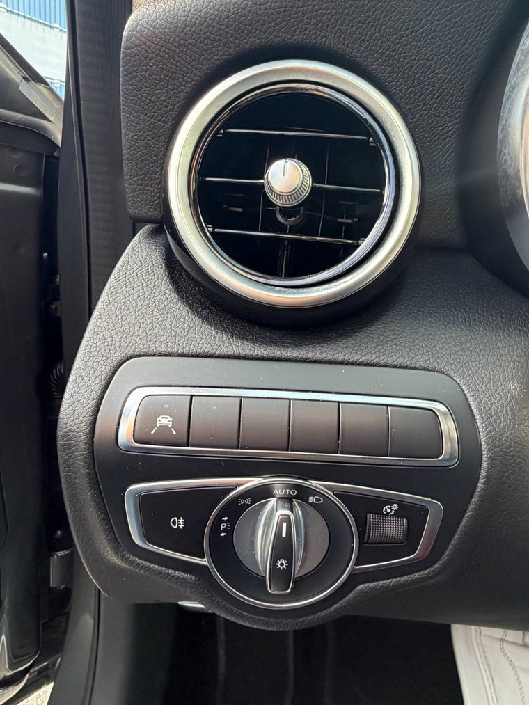 Vehicle Image 41