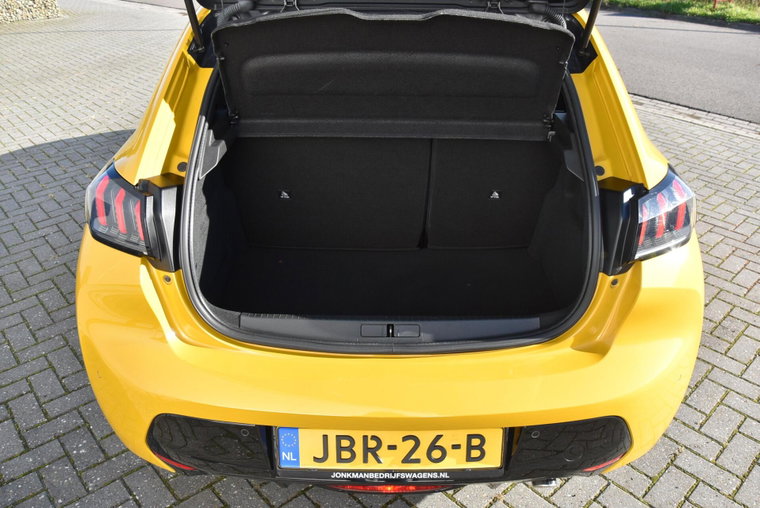 Vehicle Image 22