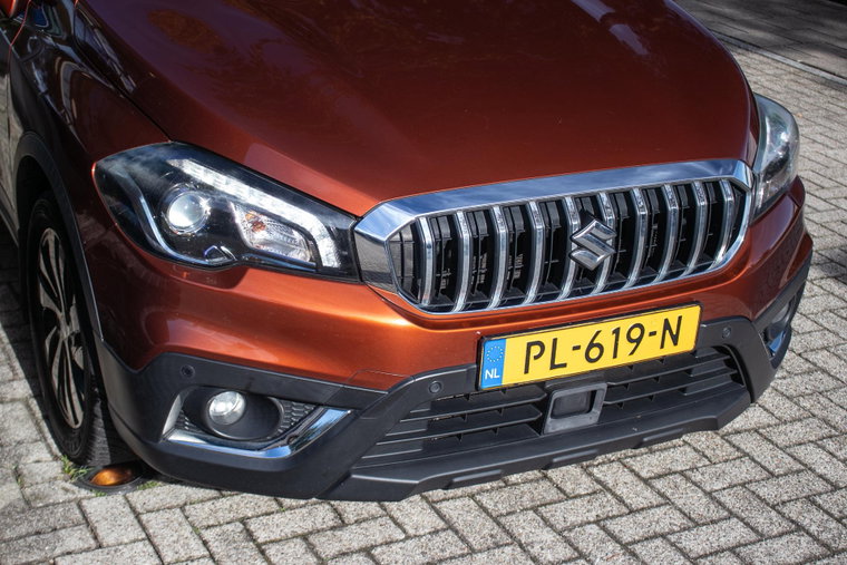 Vehicle Image 25