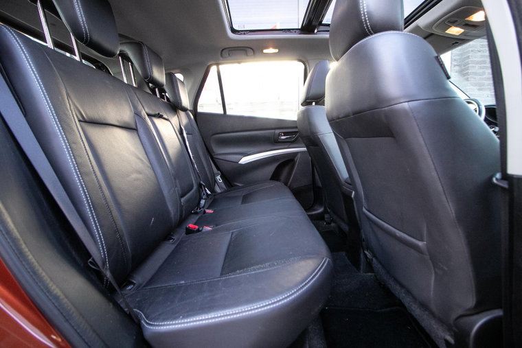 Vehicle Image 7