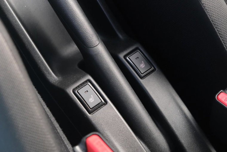 Vehicle Image 24