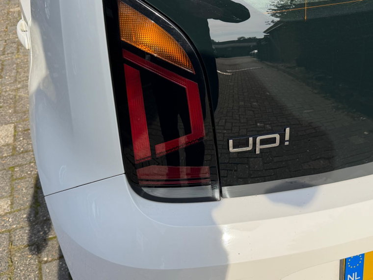 Vehicle Image 26