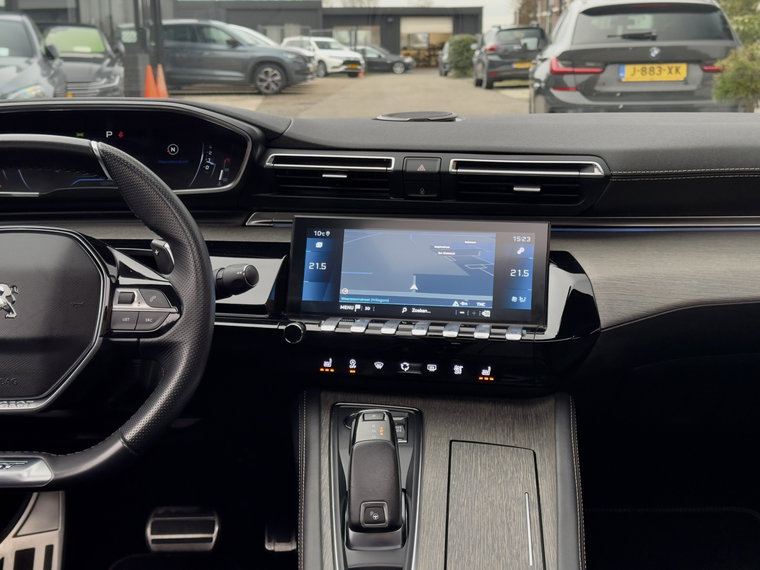 Vehicle Image 21