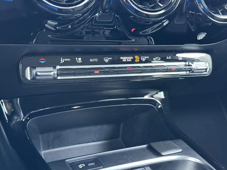 Vehicle Image 40