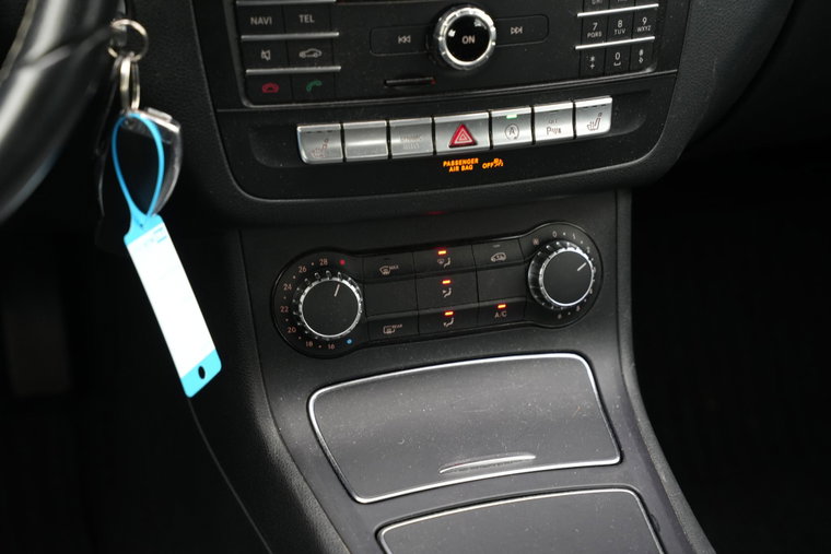 Vehicle Image 24