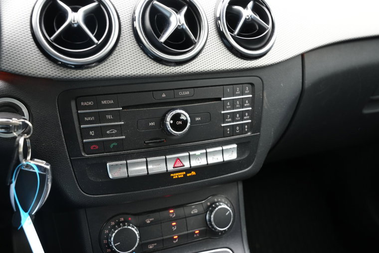 Vehicle Image 27
