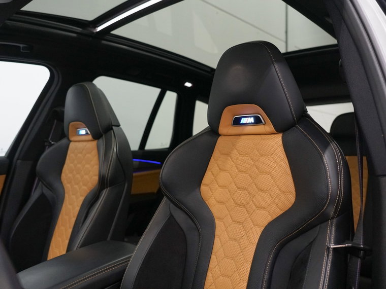 Vehicle Image 27
