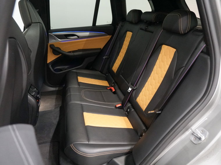 Vehicle Image 35