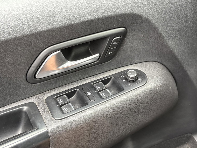 Vehicle Image 26