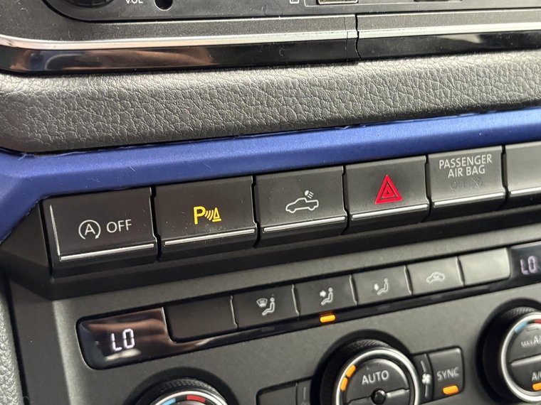 Vehicle Image 29