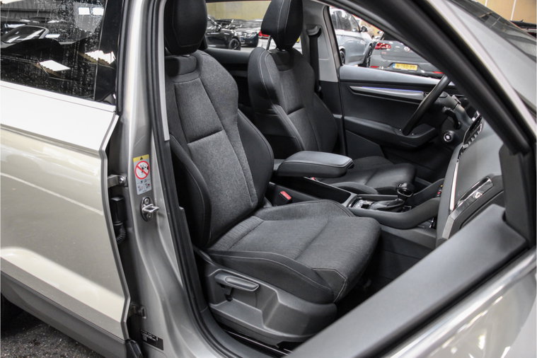 Vehicle Image 36