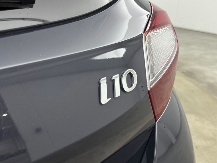 Vehicle Image 20
