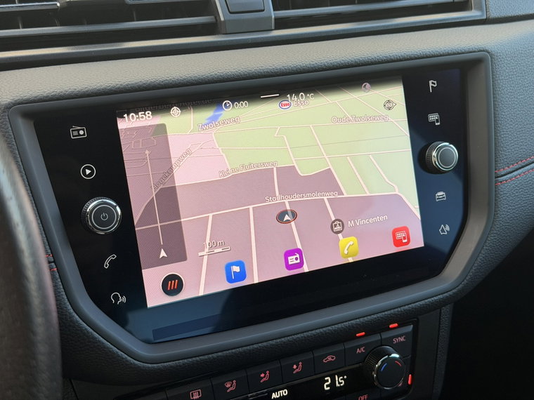 Vehicle Image 25