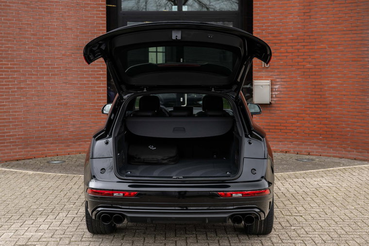Vehicle Image 32