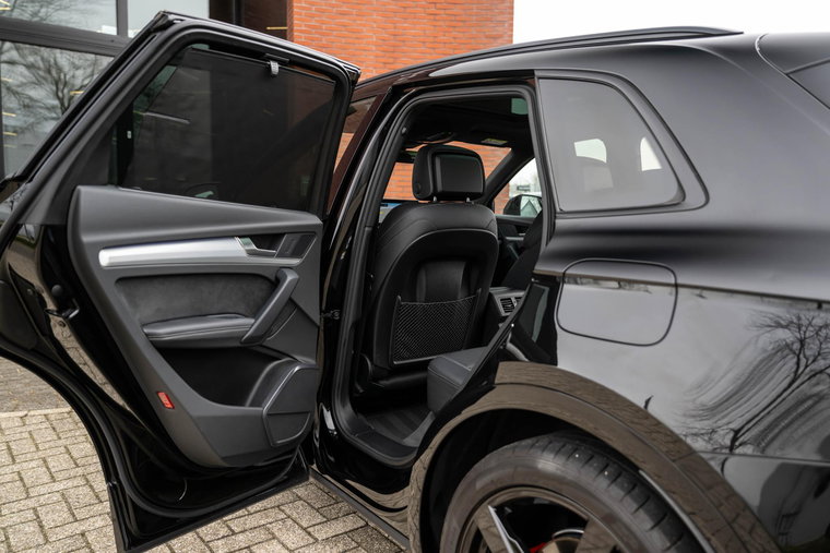 Vehicle Image 35