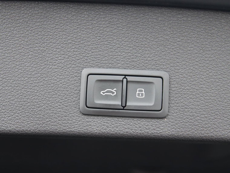 Vehicle Image 27