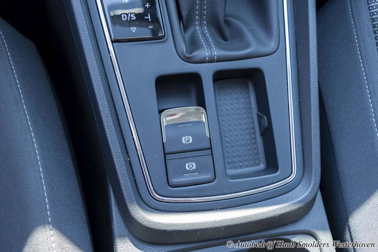 Vehicle Image 45