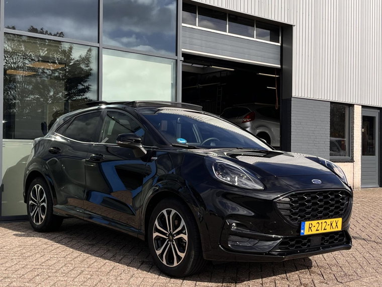 Vehicle Image 9