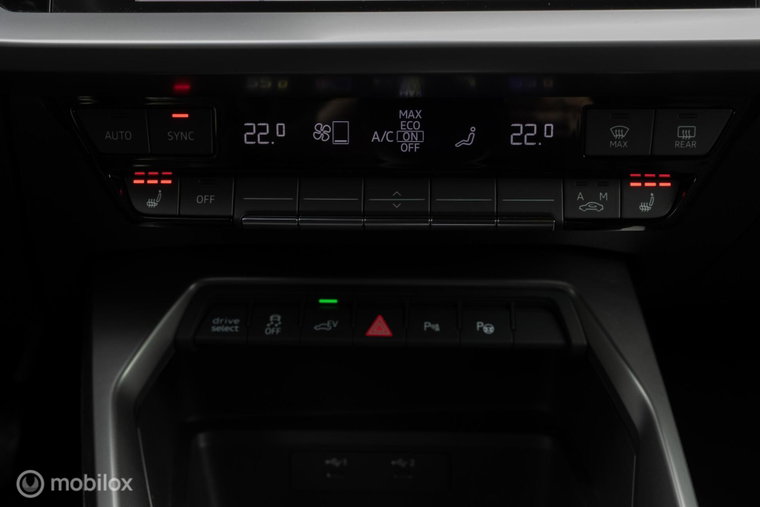 Vehicle Image 40