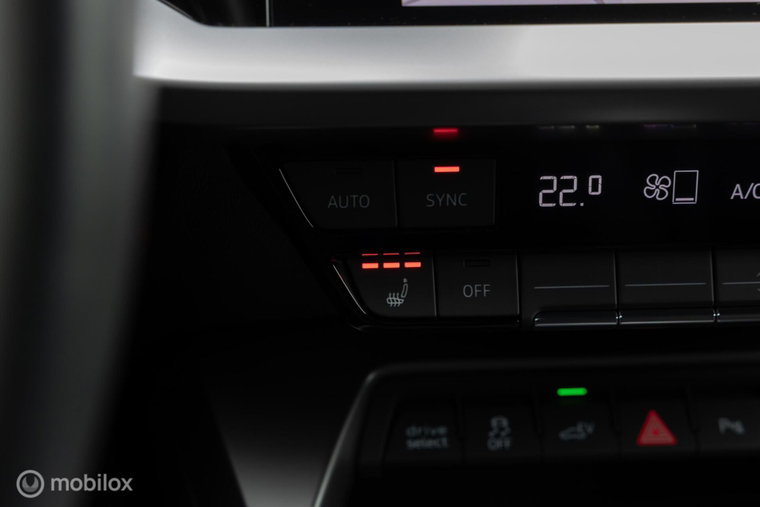 Vehicle Image 41