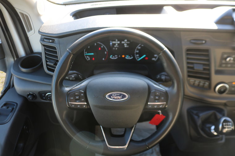 Vehicle Image 17